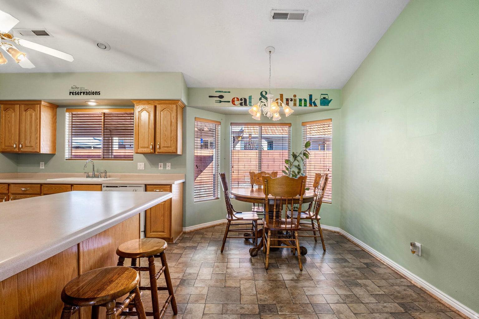 SUNCREST TOWNHOMES AMD - Residential