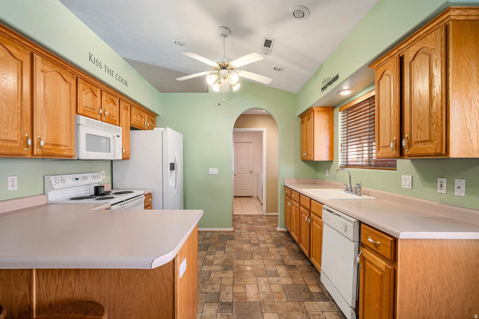 SUNCREST TOWNHOMES AMD - Residential