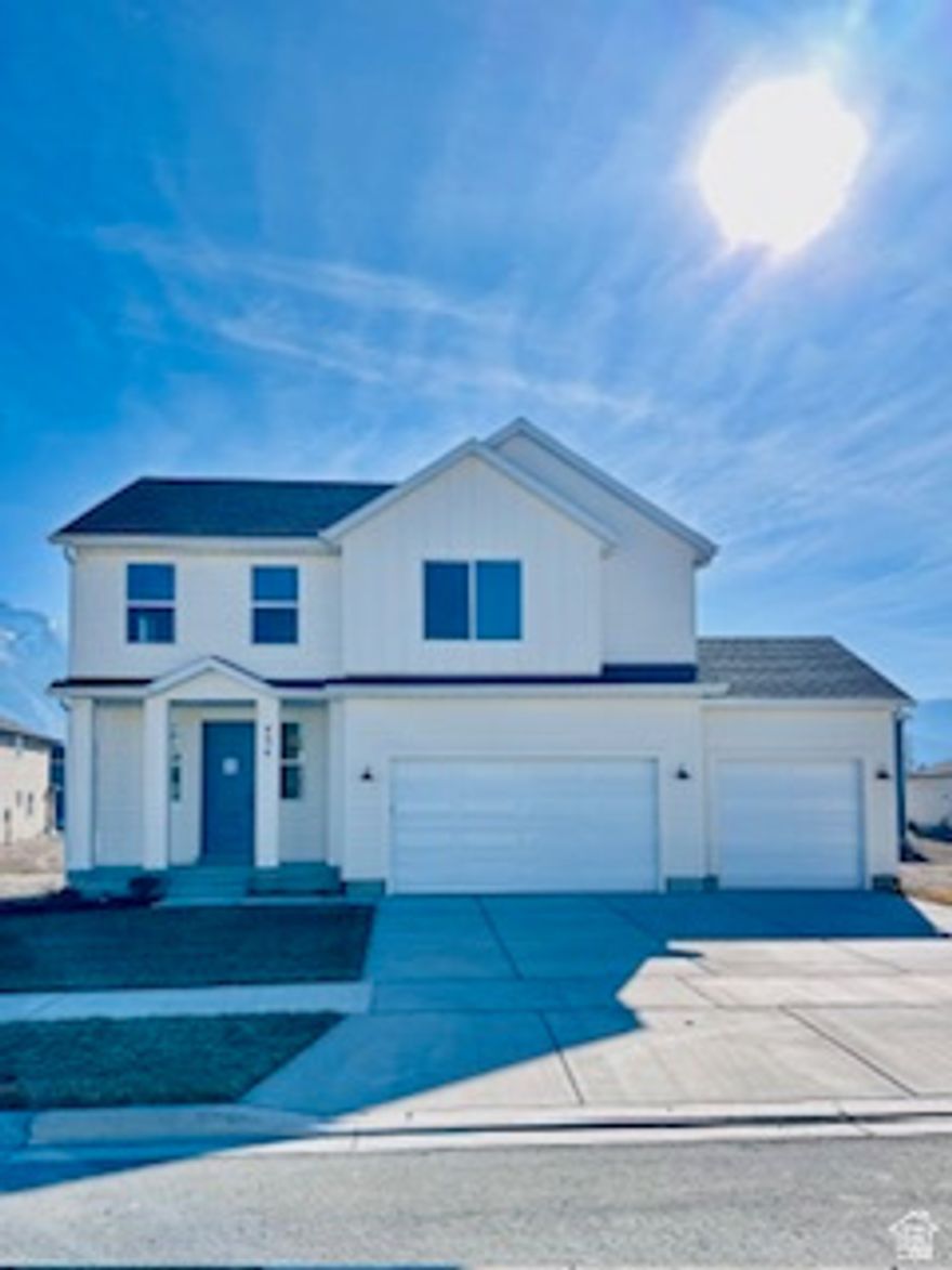 AMAZING $20,000 INCENTIVE TOWARDS CLOSING COSTS, RATE BUYDOWN, OR PRICE REDUCTION REGARDLESS OF LENDER! Must-See New Salem Fields Community! Move-in ready! This beautiful home built by Flagship Homes features 4 bedrooms + LOFT, 2.5 bathrooms, quartz countertops, landscaped front yard (backyard can be landscaped for an additional charge), and 3 car garage. The primary bedroom has a vaulted ceiling, large walk-in closet, and dual sinks with a separate tub/shower. With an unfinished basement, this home provides space for storage and room to grow. (If preferred, basement can be finished for an additional charge.) Call for more information or stop by our model home at 495 E 720 N Salem, UT for a tour. Model home hours: Monday-Saturday 11 AM - 6 PM. Buyers to verify all information. Square footage is from house plans.