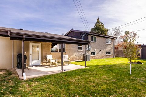 Tiny photo for 4215 GRAMERCY AVE, South Ogden, UT 84403 (MLS # 2122441)