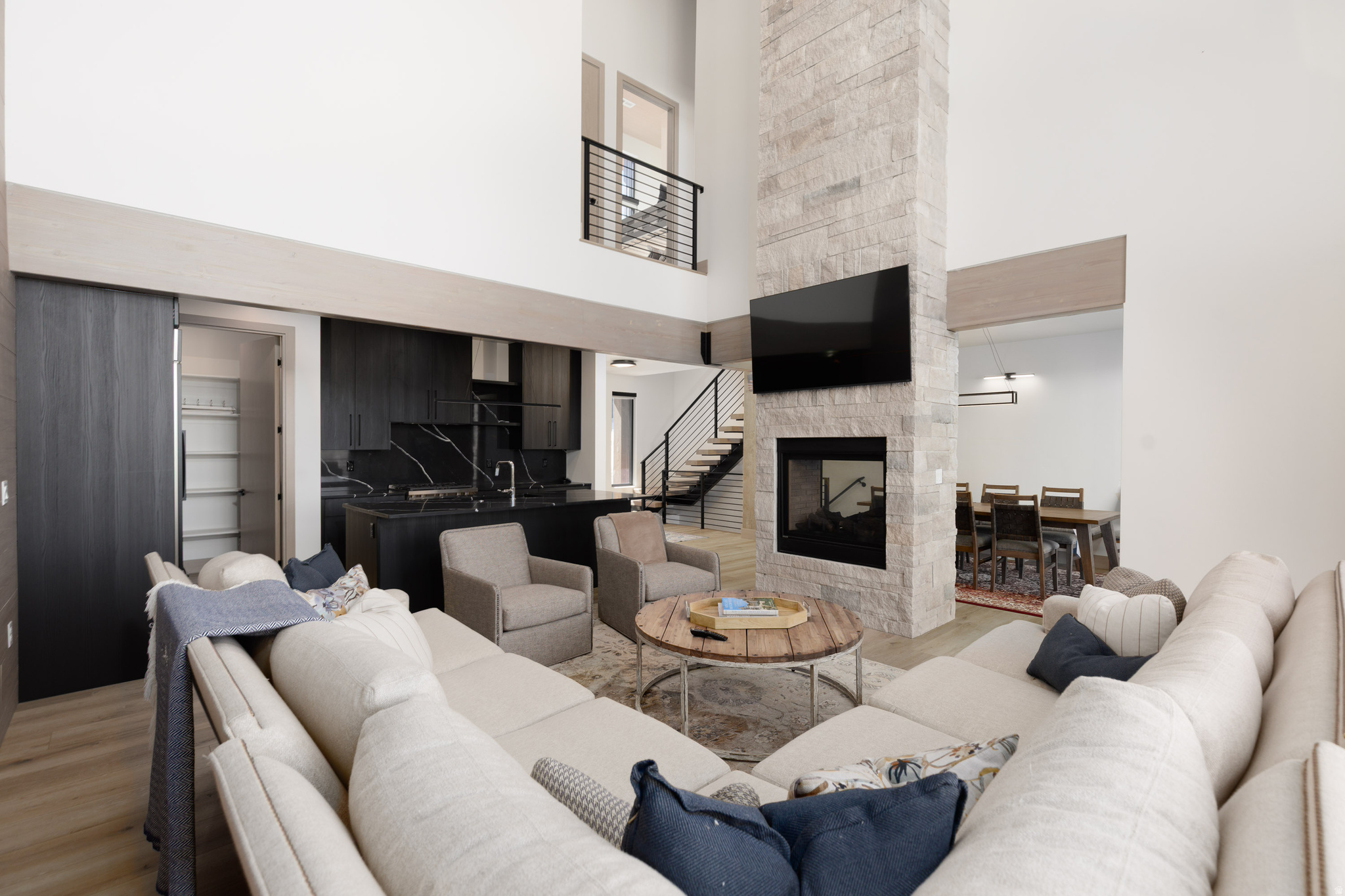 ELEVATE VILLAS - Residential