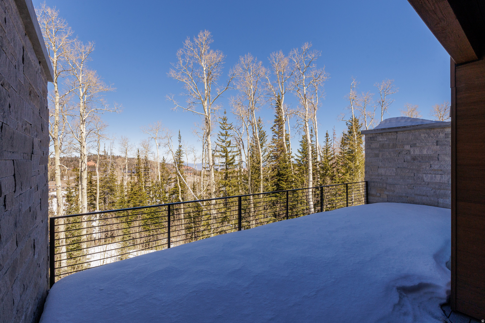 ELEVATE VILLAS - Residential