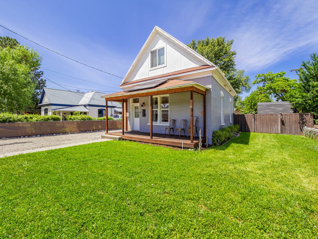 Photo of 510 S 900 W, Provo, UT 84601 (MLS # 2173778)