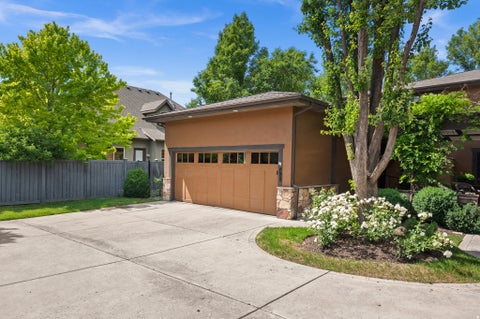 Townhouse For Sale - 4702 S Millrace Ln<br/> Salt Lake City, UT 84107