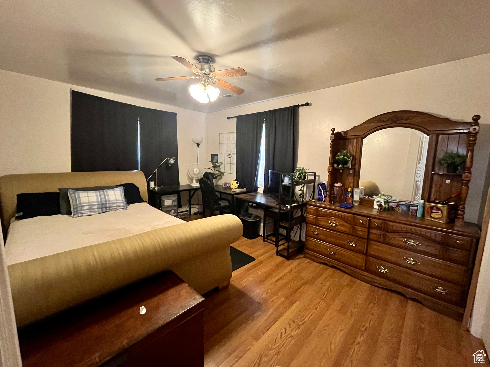 MOUNTAIN VIEW - Residential