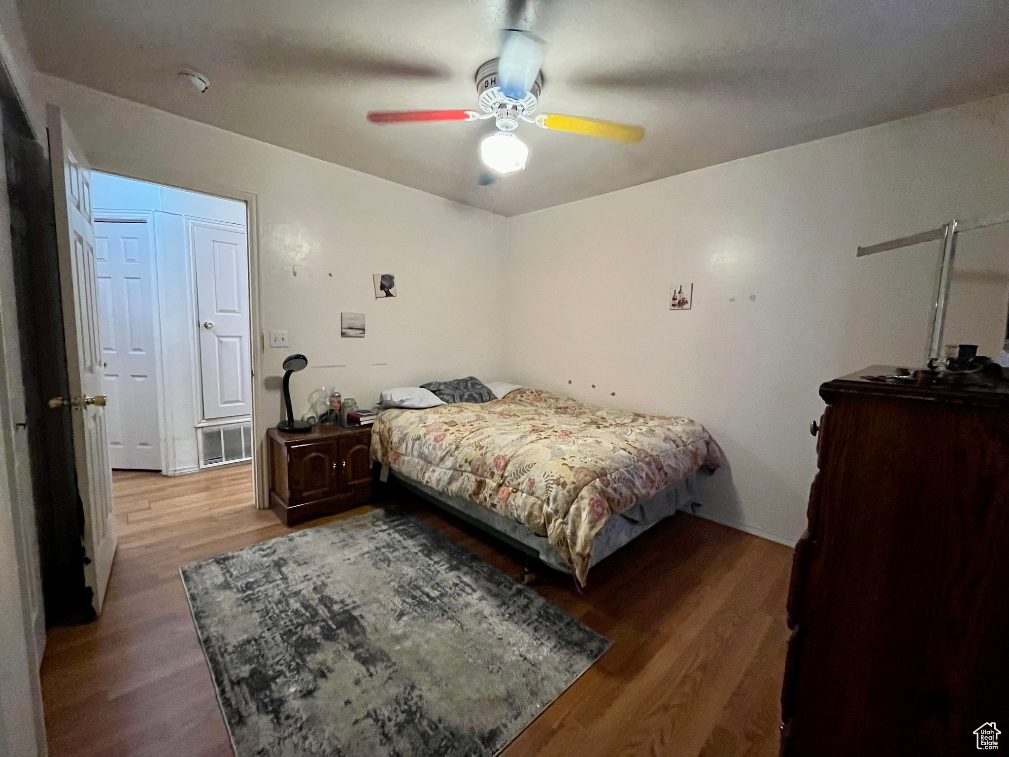 MOUNTAIN VIEW - Residential