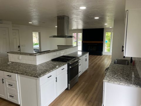Tiny photo for 5720 S OAKWOOD DR, South Ogden, UT 84405 (MLS # 2168383)