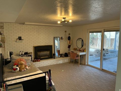 Tiny photo for 5720 S OAKWOOD DR, South Ogden, UT 84405 (MLS # 2168383)
