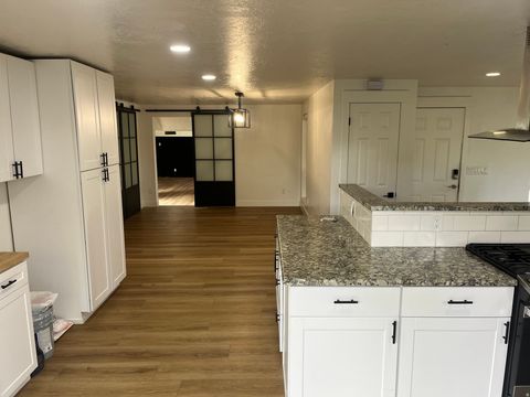 Tiny photo for 5720 S OAKWOOD DR, South Ogden, UT 84405 (MLS # 2168383)