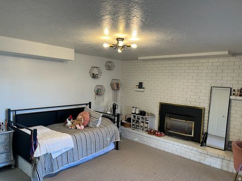 Tiny photo for 5720 S OAKWOOD DR, South Ogden, UT 84405 (MLS # 2168383)