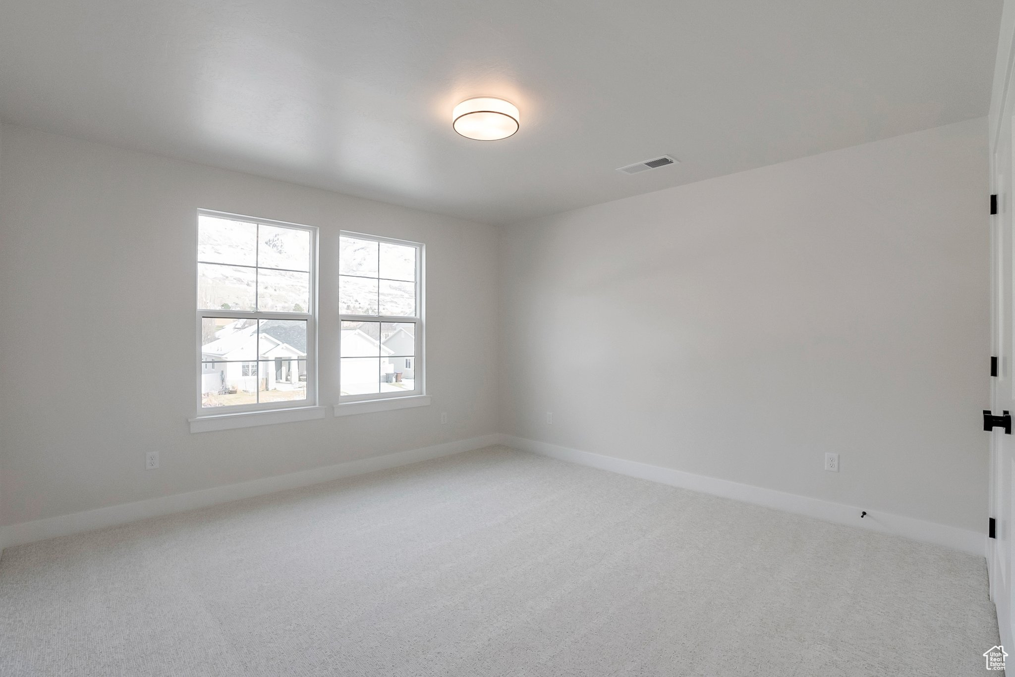 2123 N 520, Centerville, Utah image 27