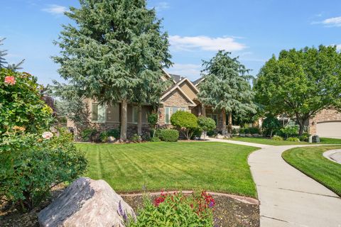 Tiny photo for 11478 S CHAPEL RIDGE CIR W, South Jordan, UT 84095 (MLS # 2141412)