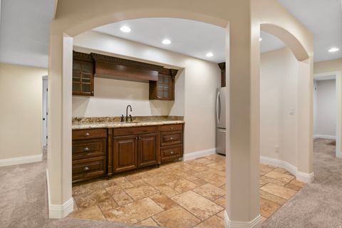 Tiny photo for 11478 S CHAPEL RIDGE CIR W, South Jordan, UT 84095 (MLS # 2141412)