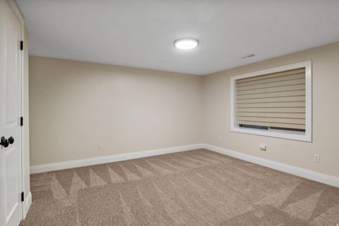 Tiny photo for 11478 S CHAPEL RIDGE CIR W, South Jordan, UT 84095 (MLS # 2141412)