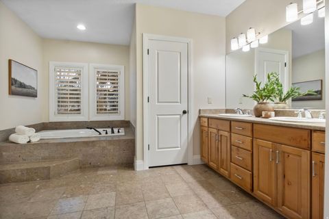 Tiny photo for 11478 S CHAPEL RIDGE CIR W, South Jordan, UT 84095 (MLS # 2141412)