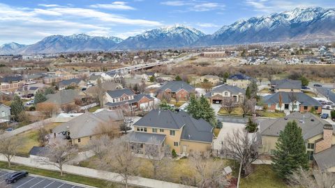 Tiny photo for 11478 S CHAPEL RIDGE CIR W, South Jordan, UT 84095 (MLS # 2141412)