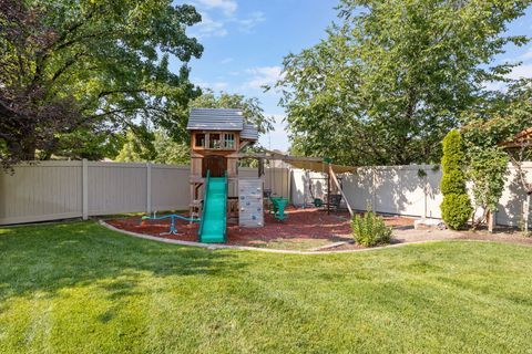 Tiny photo for 11478 S CHAPEL RIDGE CIR W, South Jordan, UT 84095 (MLS # 2141412)