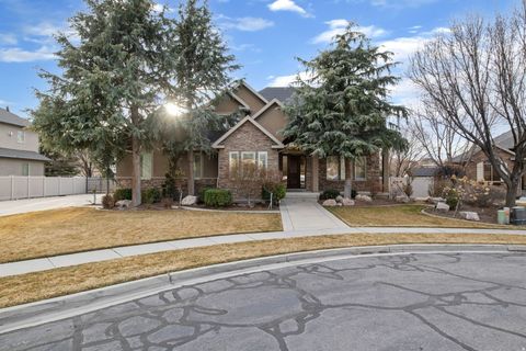 Tiny photo for 11478 S CHAPEL RIDGE CIR W, South Jordan, UT 84095 (MLS # 2141412)