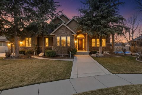 Tiny photo for 11478 S CHAPEL RIDGE CIR W, South Jordan, UT 84095 (MLS # 2141412)