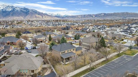 Tiny photo for 11478 S CHAPEL RIDGE CIR W, South Jordan, UT 84095 (MLS # 2141412)