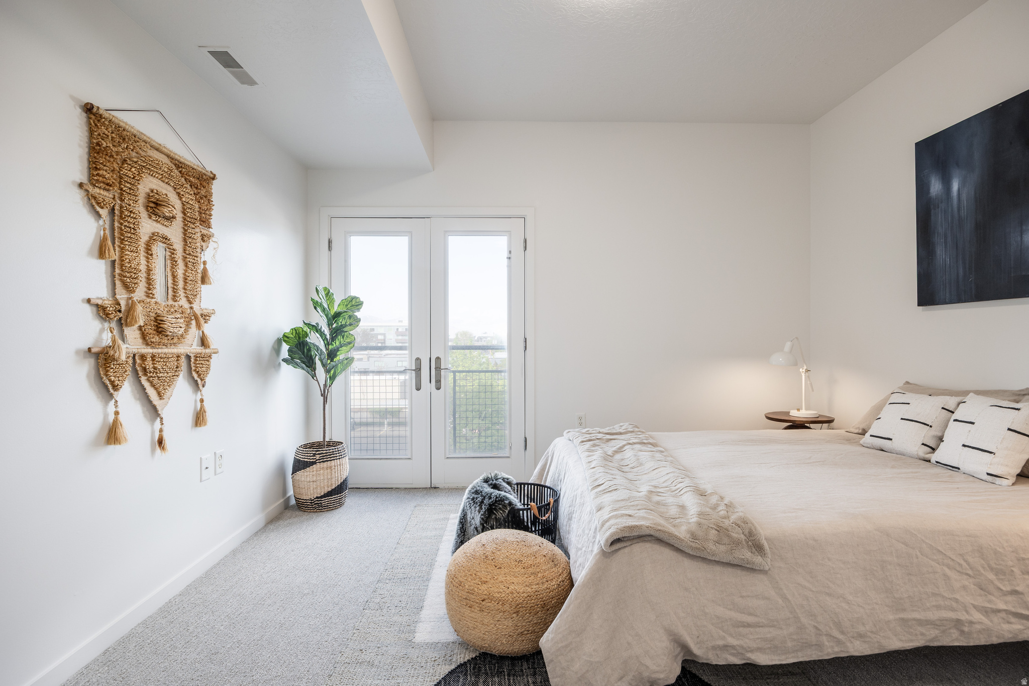 CENTRAL POINTE - Residential