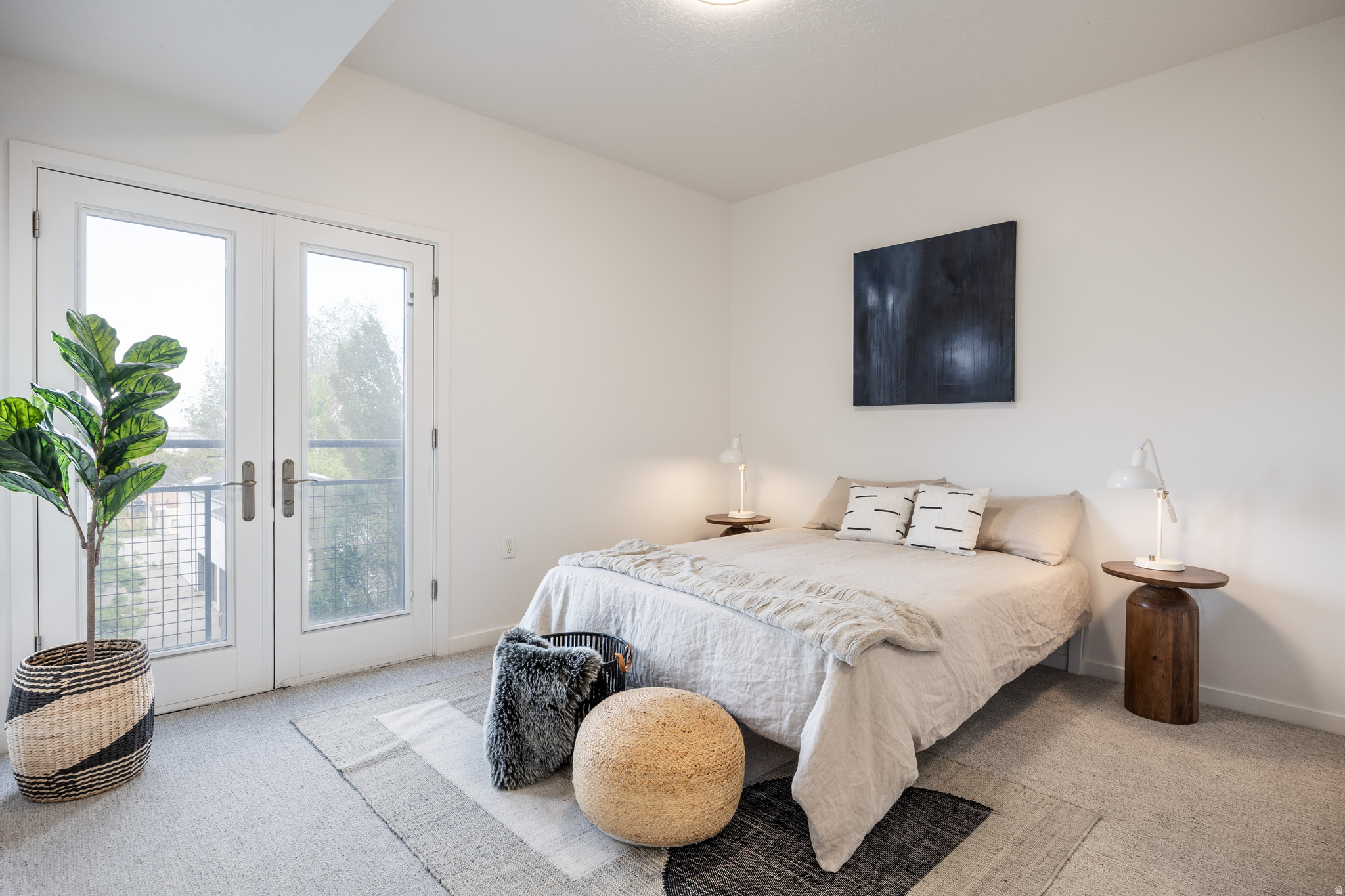 CENTRAL POINTE - Residential