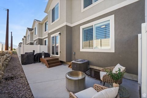 Tiny photo for 278 E WREN HILL LN S, Saratoga Springs, UT 84045 (MLS # 2114512)