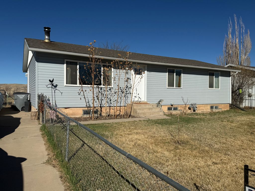 Photo of 517 S 570 E, Duchesne, UT 84021 (MLS # 2144213)