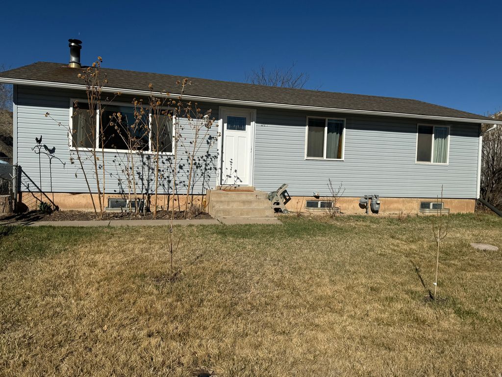 Photo of 517 S 570 E, Duchesne, UT 84021 (MLS # 2144213)