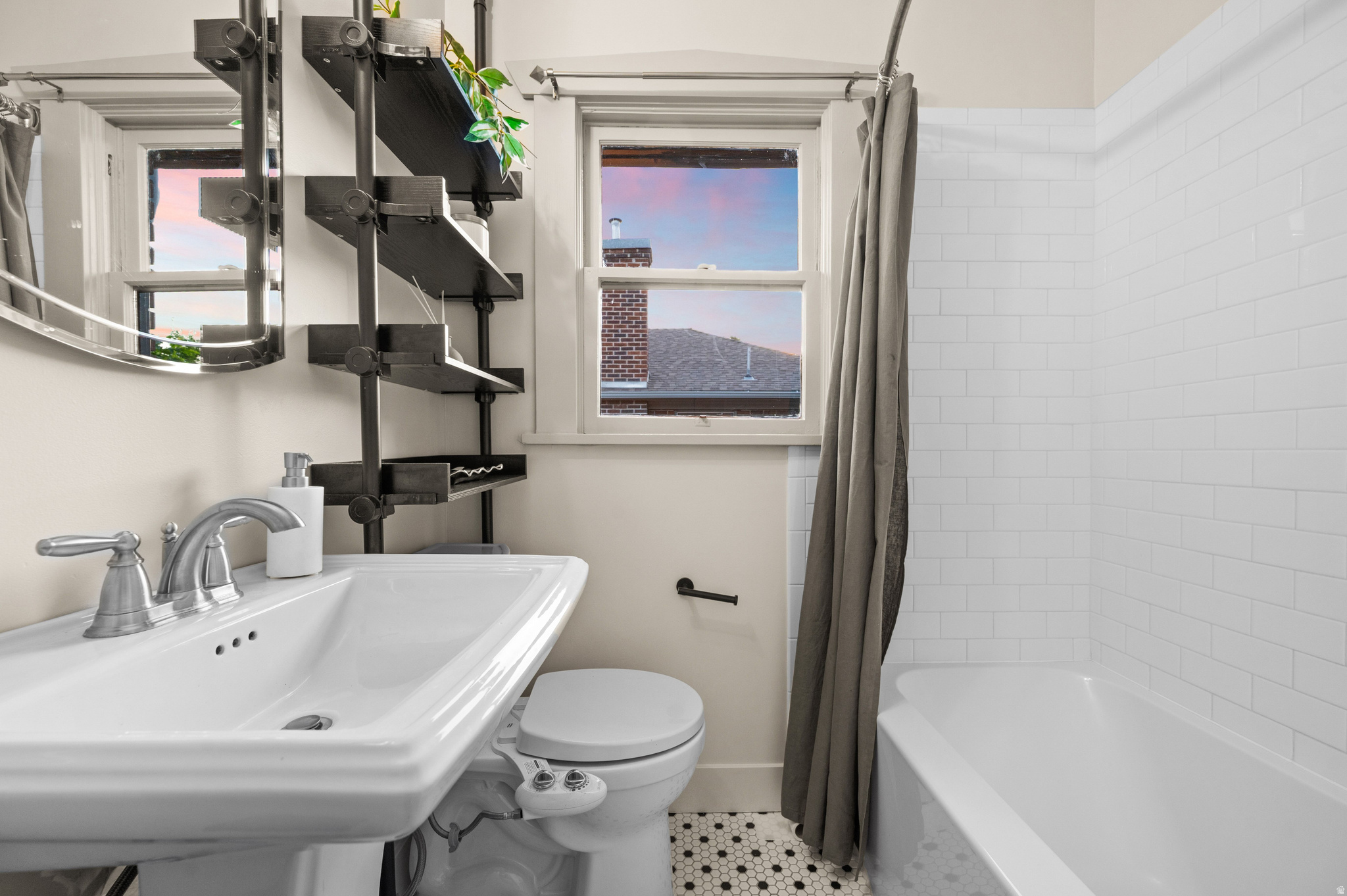 HARVARD/YALE - Residential