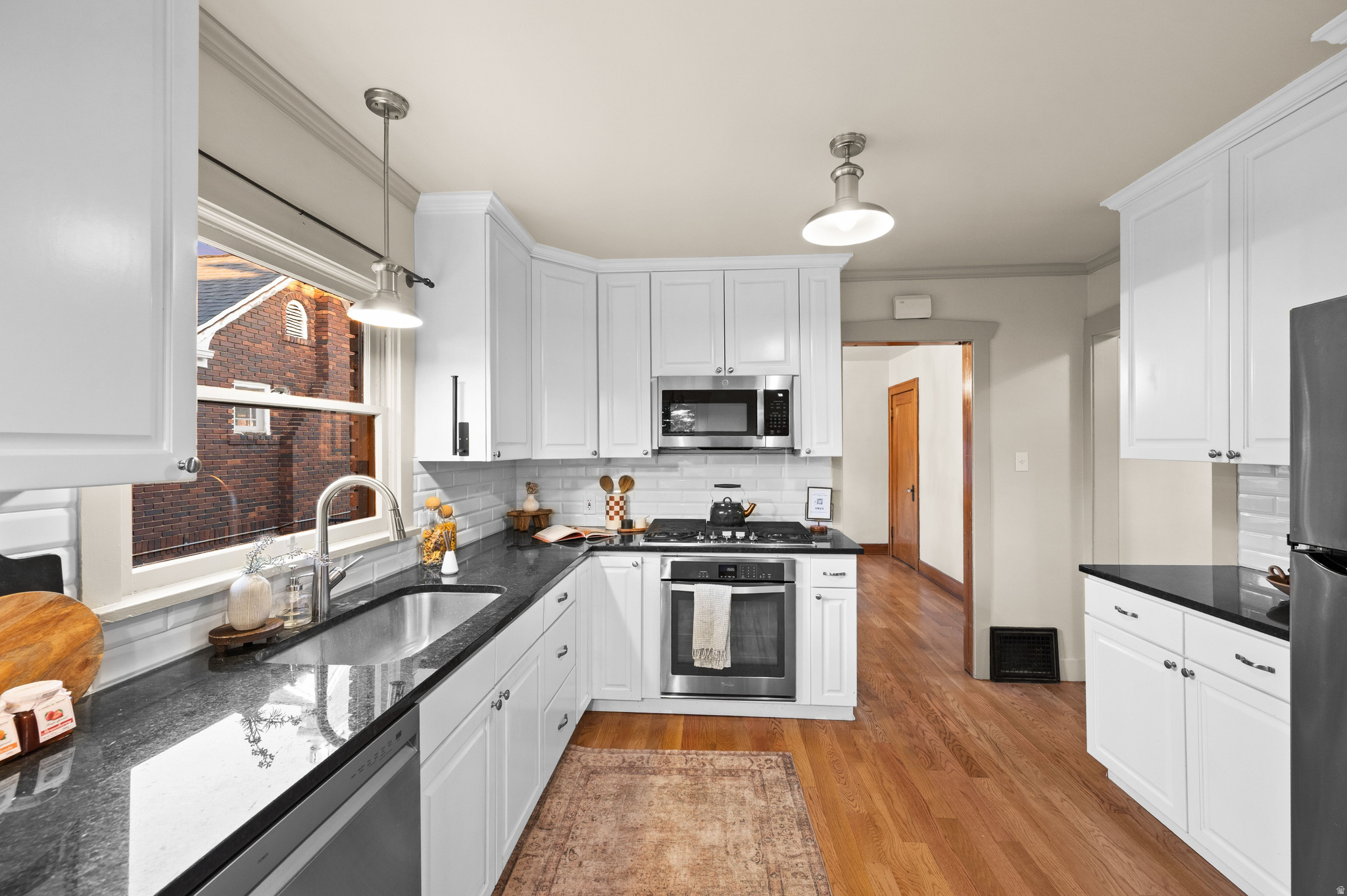 HARVARD/YALE - Residential