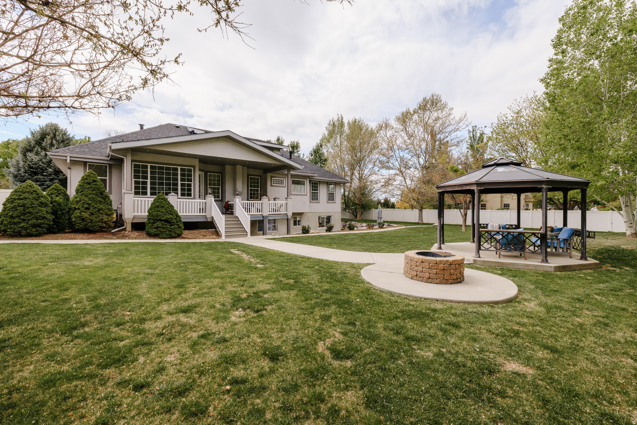 VICTORS LANDING - Residential