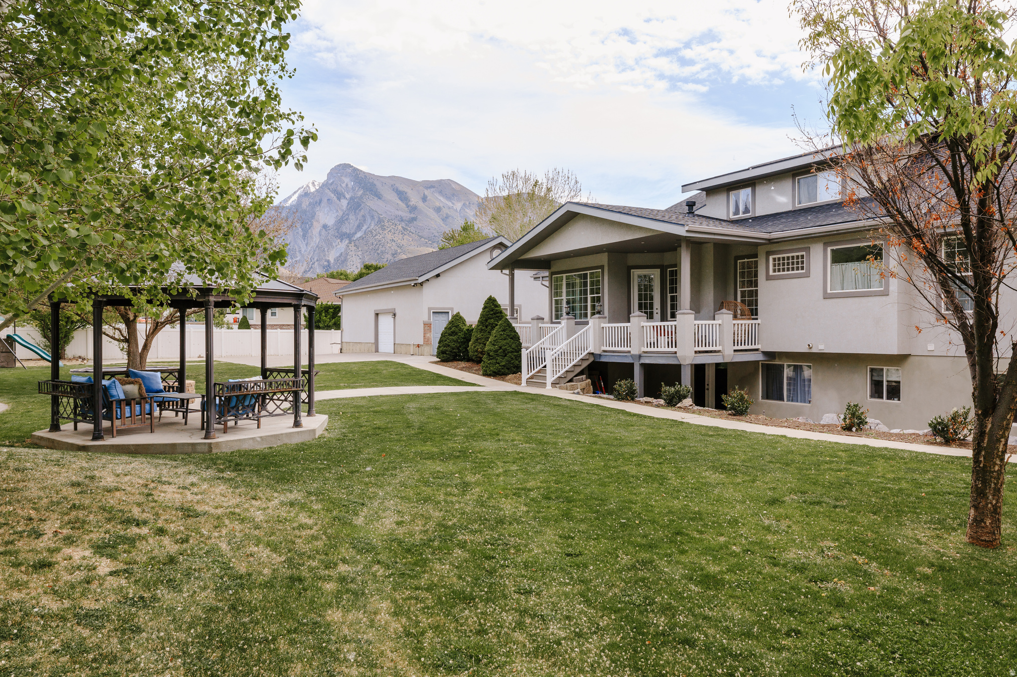 VICTORS LANDING - Residential