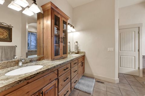 Tiny photo for 9616 N CANYON HEIGHTS DR, Cedar Hills, UT 84062 (MLS # 2125226)