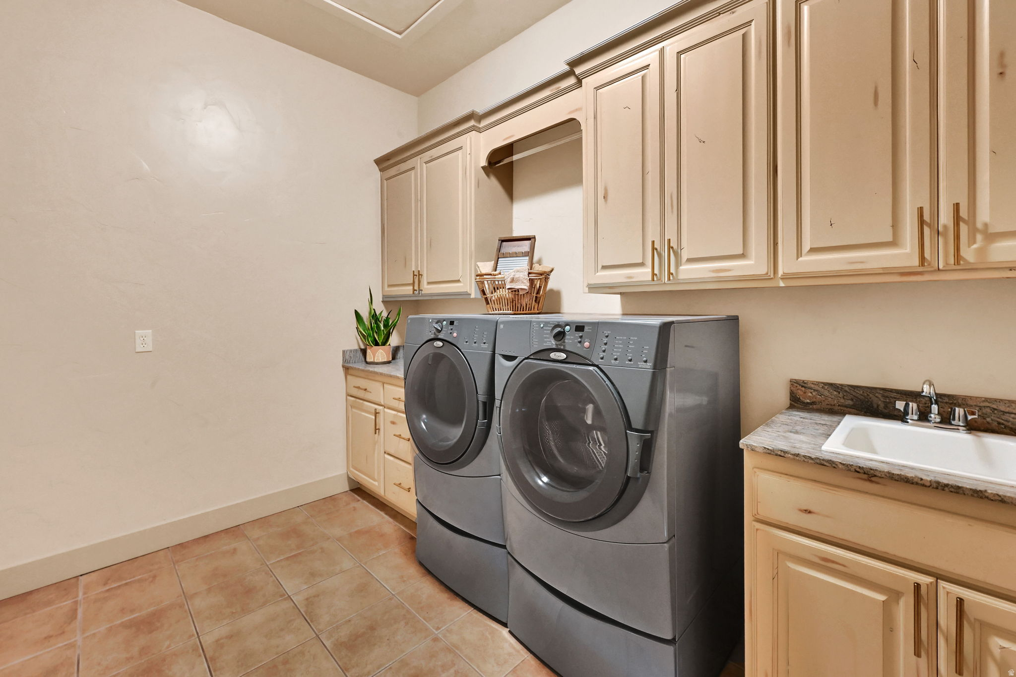 CANYON HEIGHTS AT CEDAR HILLS - Residential