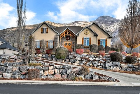 Photo of 9616 N CANYON HEIGHTS DR, Cedar Hills, UT 84062 (MLS # 2125226)