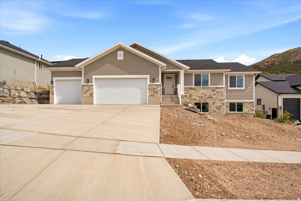 708 N SUNSET DR, MORGAN, UT 84050 - Image fa4ab3cd3cb4fbd92bf792499cfee1ab/909057650
