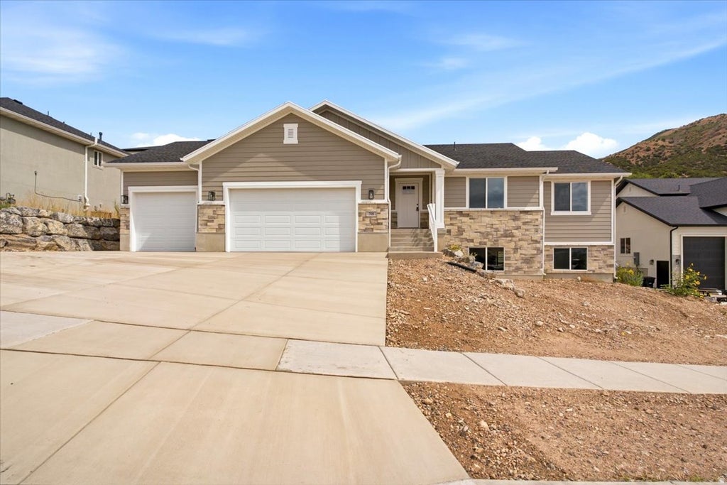 Photo of 708 N SUNSET DR, Morgan, UT 84050 (MLS # 2182705)