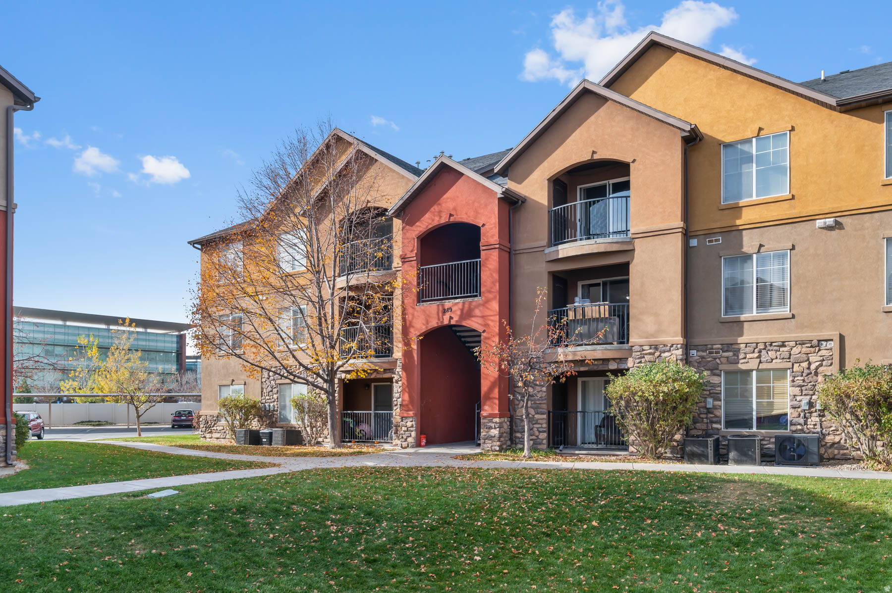 MAPLEWOOD GROVE - Residential