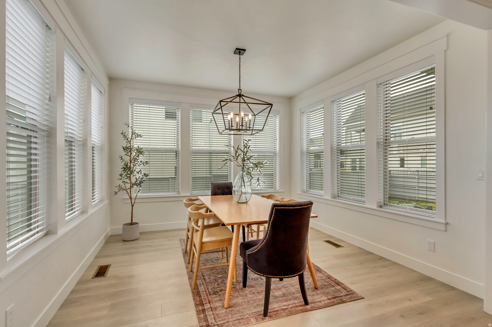 DAYBREAK - Residential