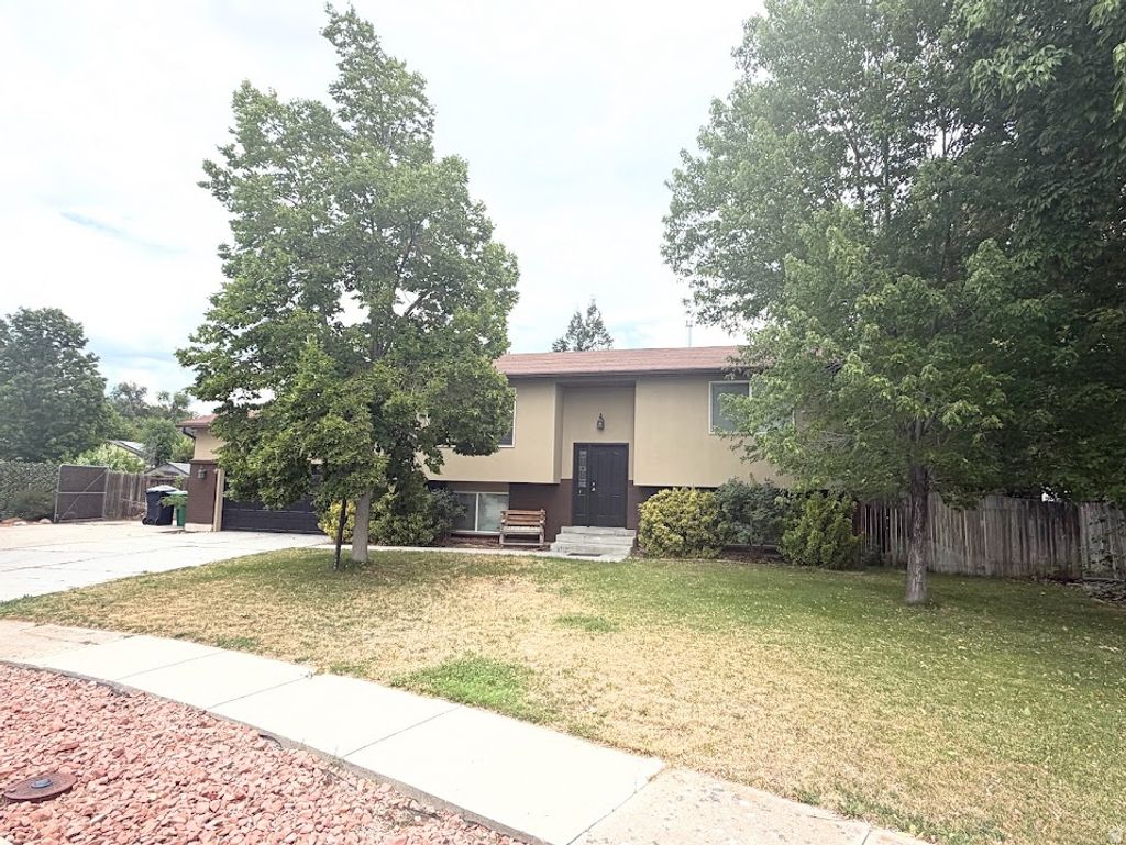 Photo of 10753 S 895 E, Sandy, UT 84094 (MLS # 2174545)