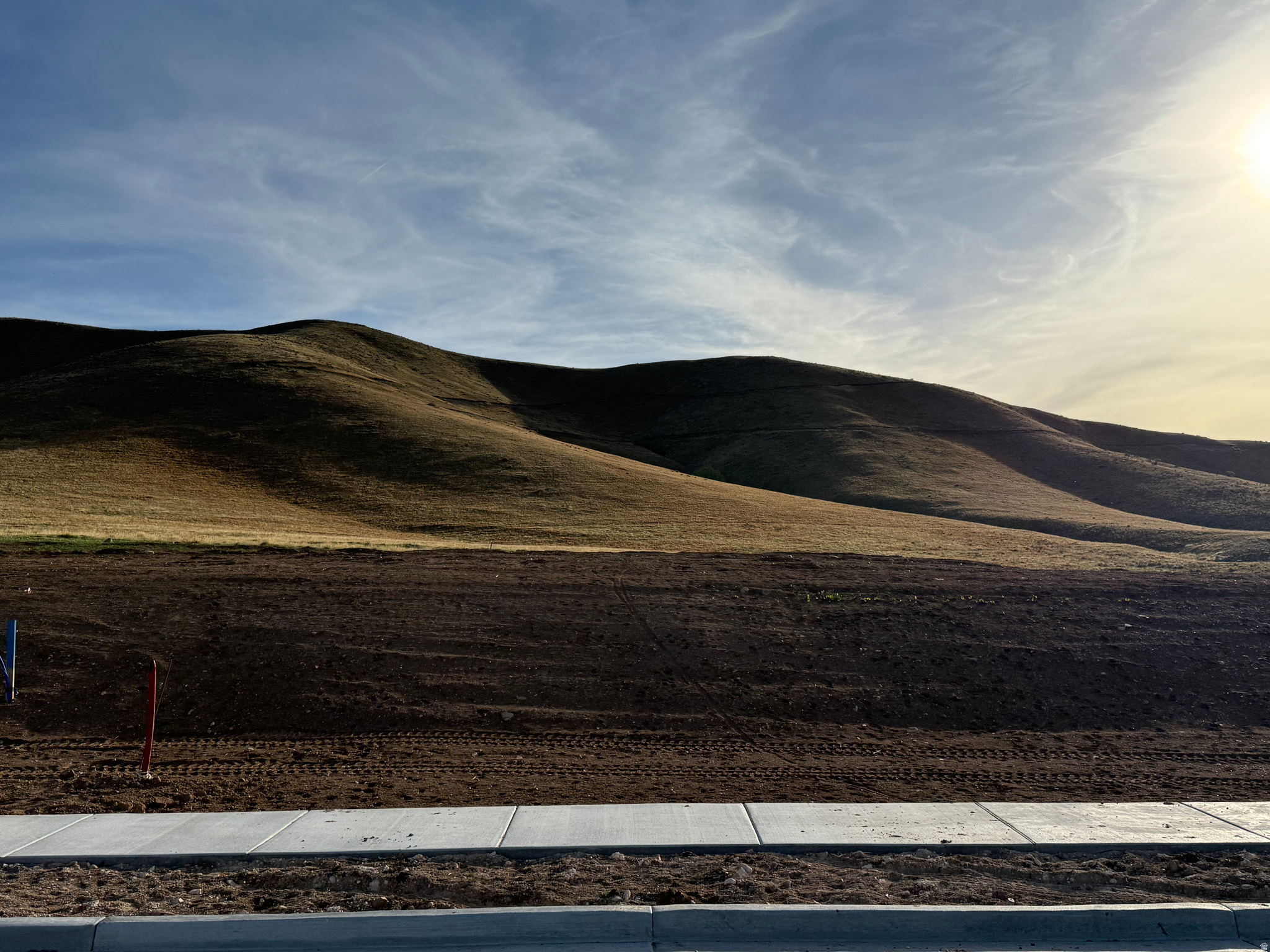 HIDDEN HOLLOW - Land