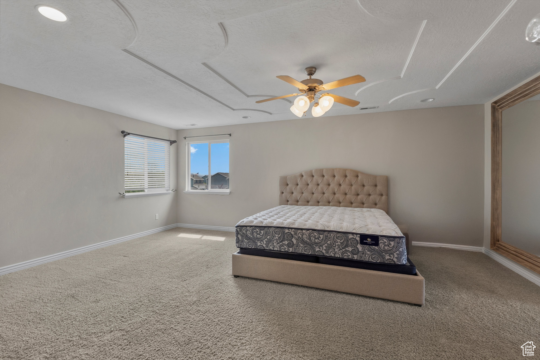 COLONIAL PARK - Residential