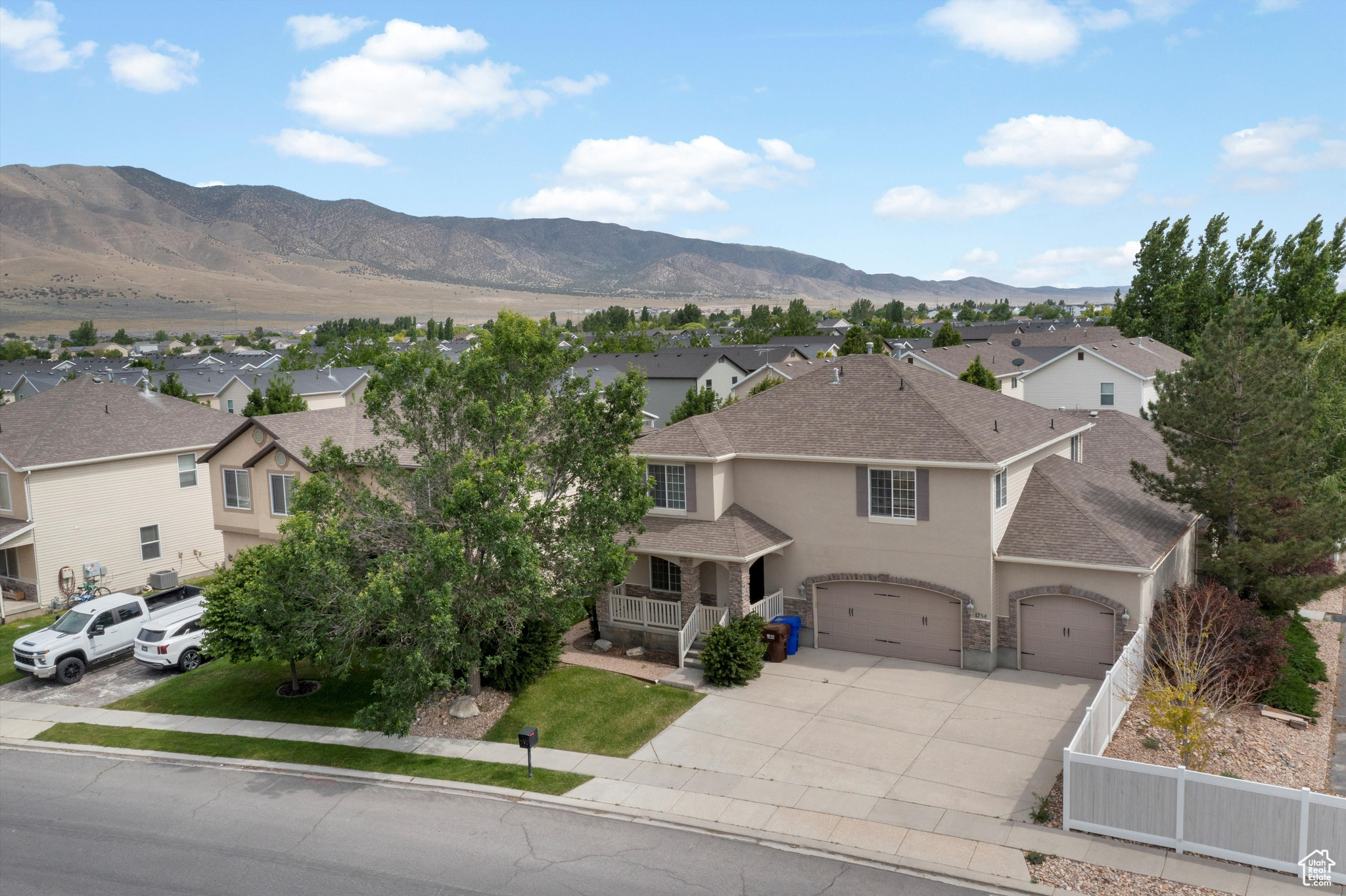 COLONIAL PARK - Residential