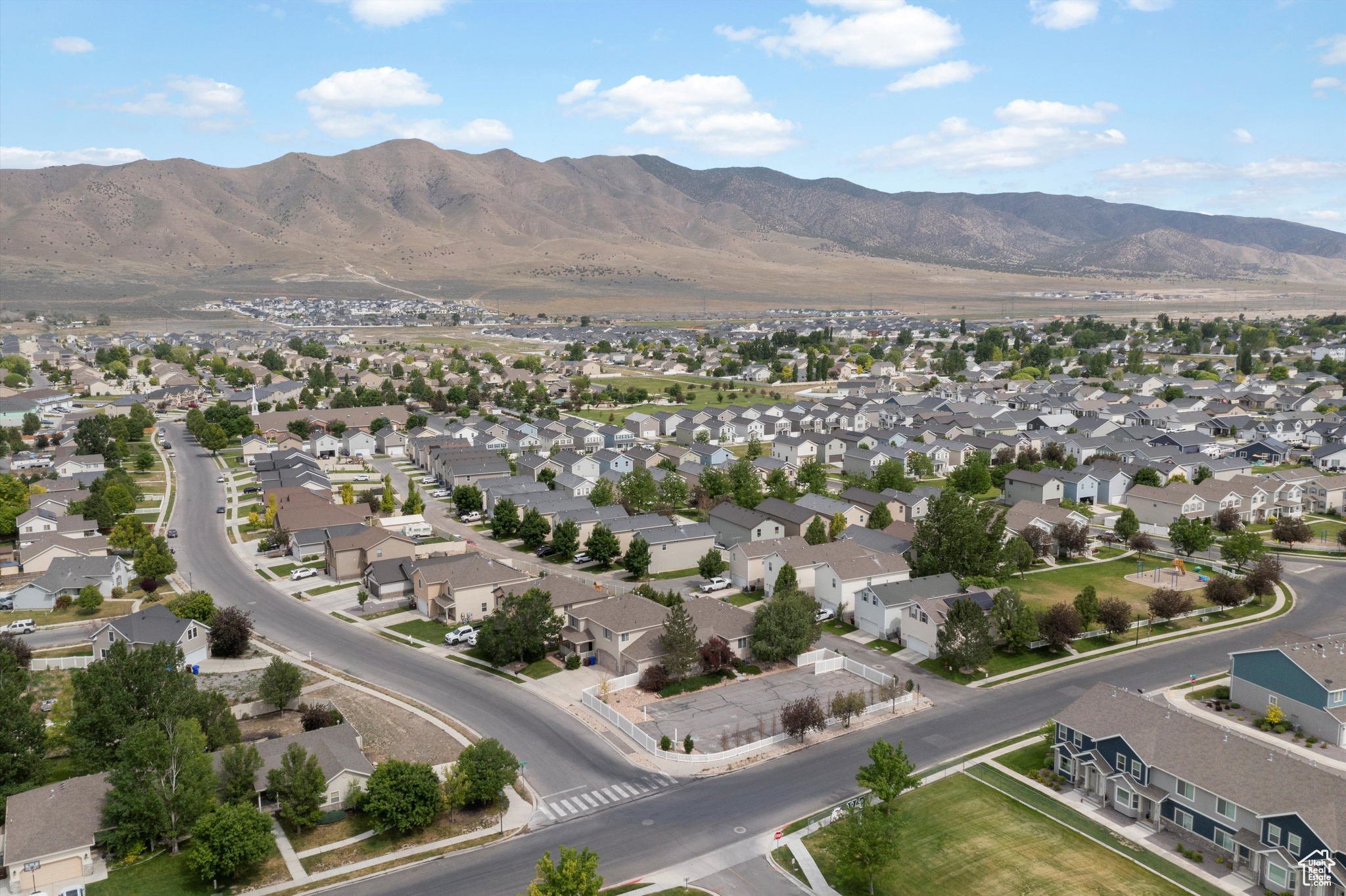 COLONIAL PARK - Residential