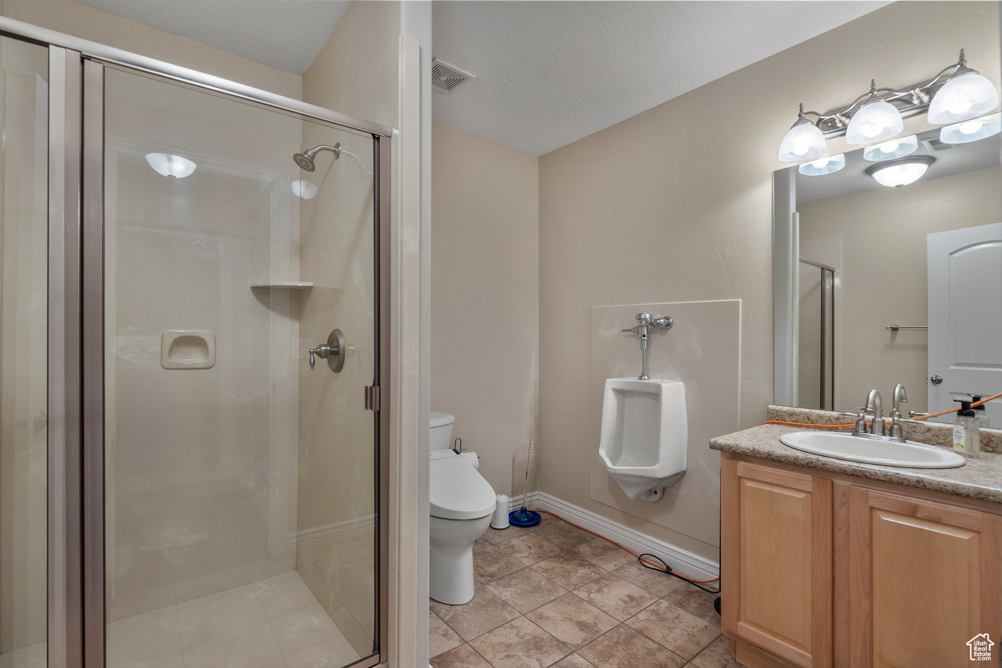 COLONIAL PARK - Residential