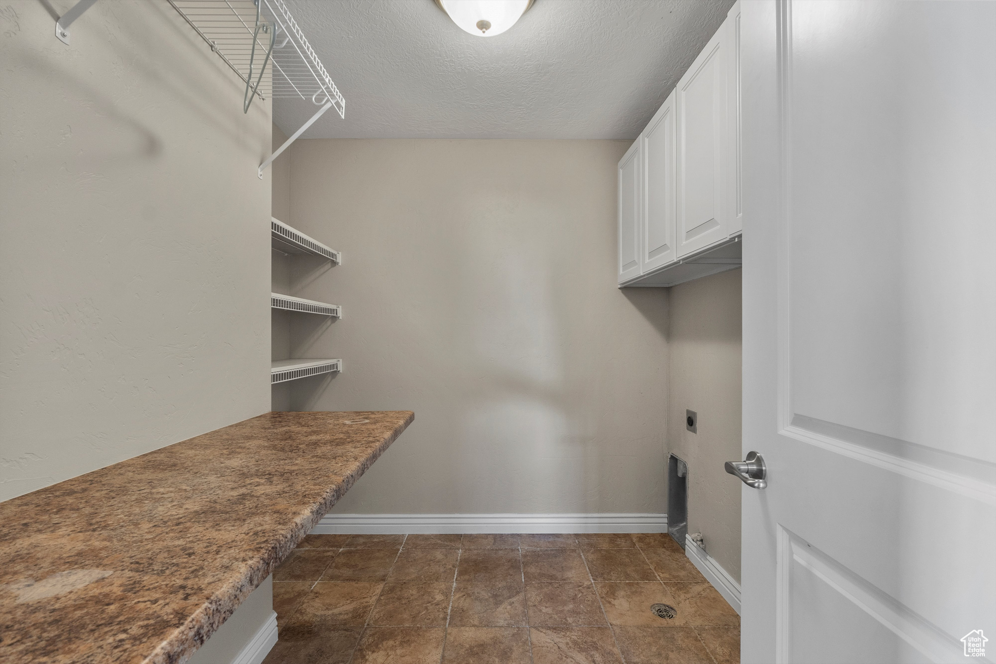 COLONIAL PARK - Residential