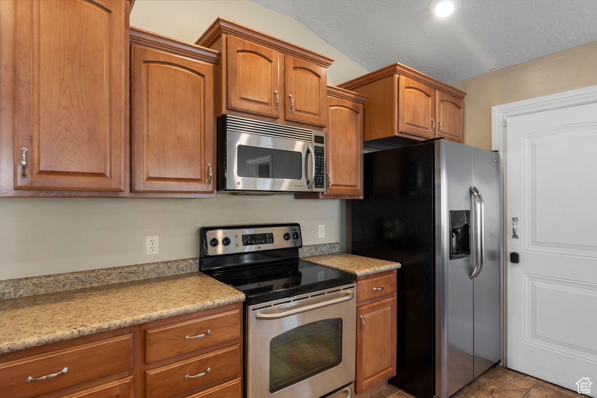 COLONIAL PARK - Residential