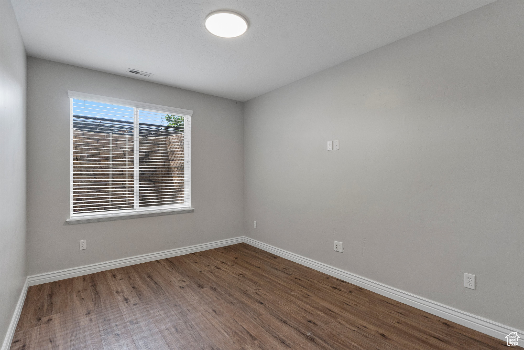 COLONIAL PARK - Residential