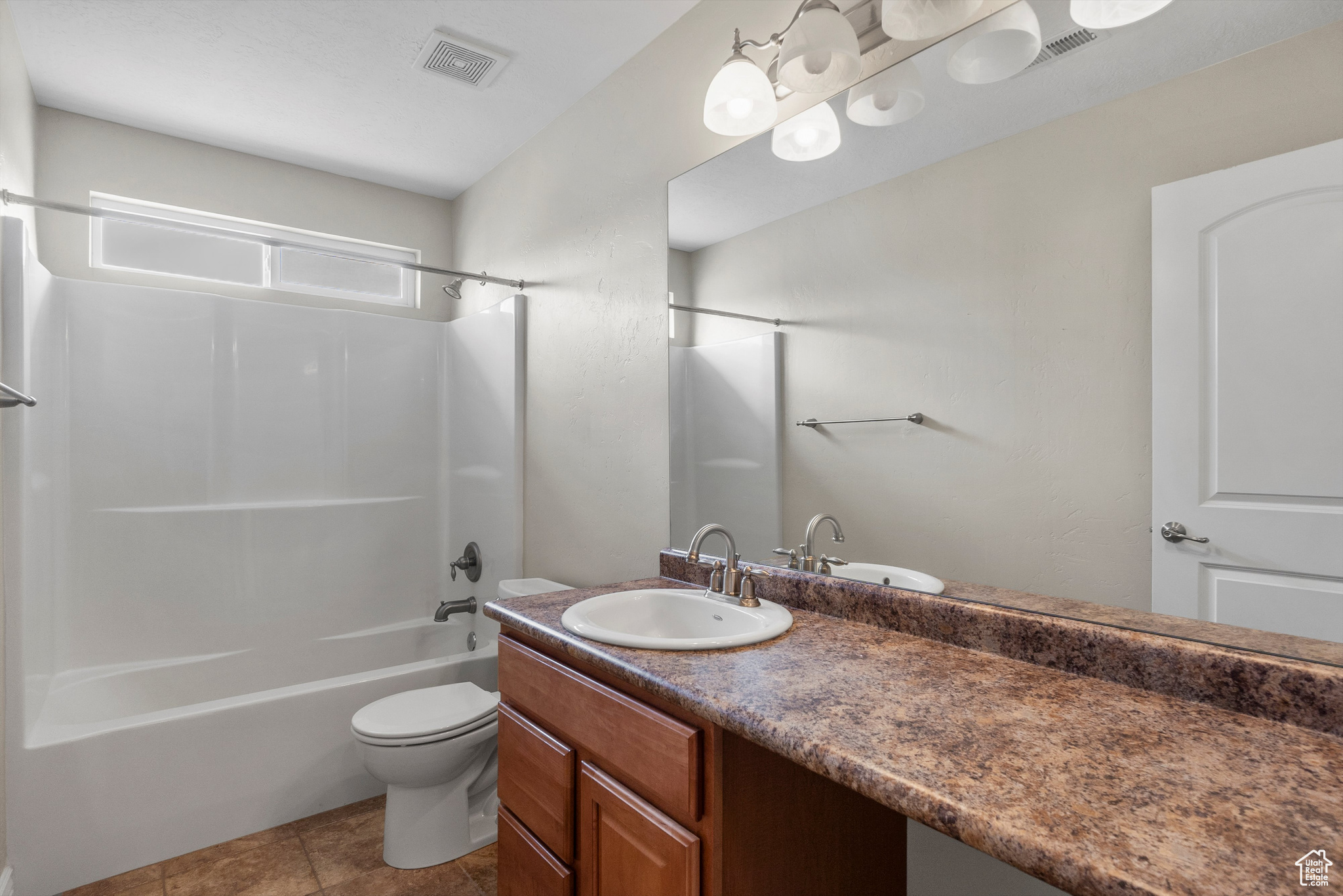 COLONIAL PARK - Residential